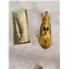Image 2 : Group Of 12 Vintage Fishing Lures