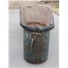 Image 6 : Spectacular 1800s Cowboy Bathtub