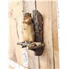 Image 3 : Bow Hunting Squirrel In A Tree Stand Taxidermy