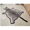 Image 1 : African Plains Zebra Rug Taxidermy