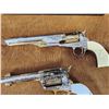 Image 3 : 6 Reproduction Non Firing Hand Guns