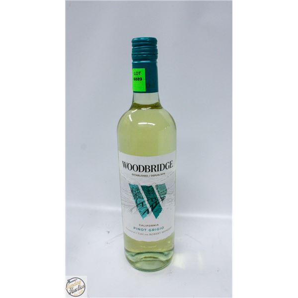 WOODBRIDGE PINOT GRIGIO 750ML 12% ALCOHOL
