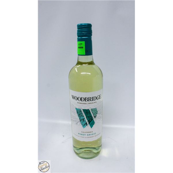 WOODBRIDGE PINOT GRIGIO 750ML 12% ALCOHOL