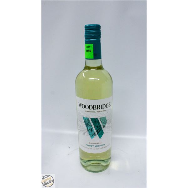 WOODBRIDGE PINOT GRIGIO 750ML 12% ALCOHOL