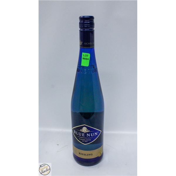 BLUE NUN RIESLING 750ML 9% ALCOHOL