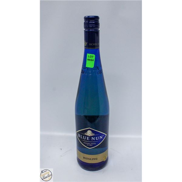 BLUE NUN RIESLING 750ML 9% ALCOHOL