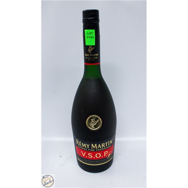 REMY MARTIN COGNAC FINE CHAMPAGNE V.S.O.P 750ML