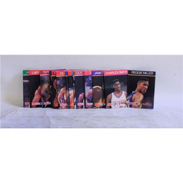NBA HOOPS COLLECT A BOOKS 1990 BASKET BALL