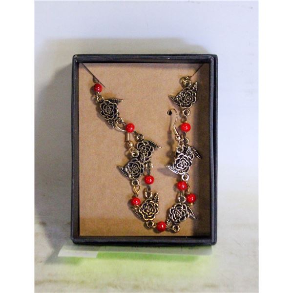 BRACELET/EARRING SET, GOLD TONE FLOWERS/RED BEADS