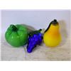 Image 1 : LOT OF 3 GLASS FRUIT VEGETABLE DÉCOR