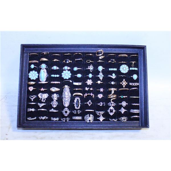 JEWELRY ORGANIZER TRAY W/100 COSTUME JEWELRY RINGS