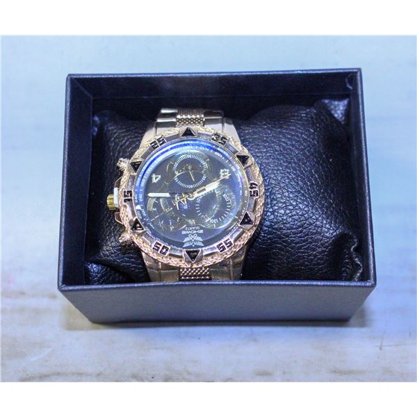 DIVERS STYLE GOLD & BLUE COLOURED WATCH
