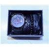 Image 1 : BLACK WATCH & BRACELETS (3) SET