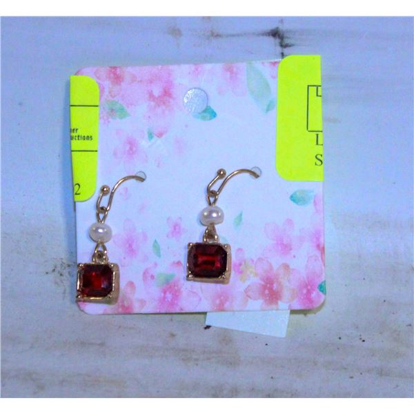 LADIES FASHION EARRING RED STONE & PEARL