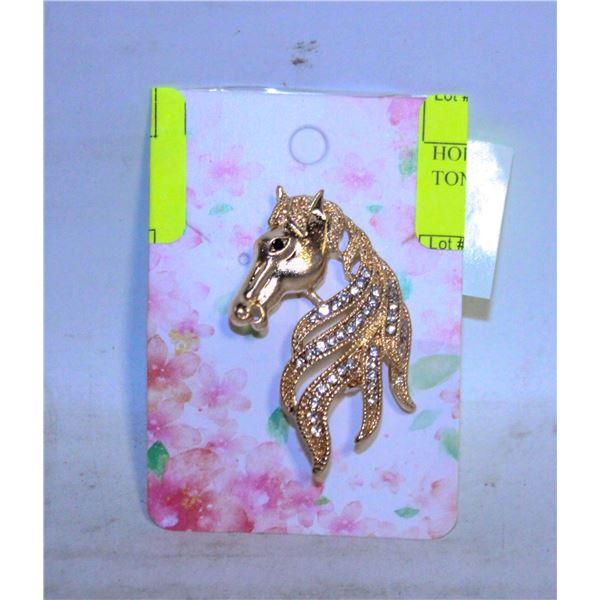 HORSE HEAD BROOCH GOLD TONES+STONE 2”