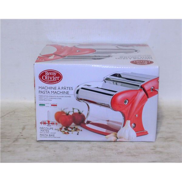 REMY OLIVIER PASTA MACHIN IN BOX,RED COLOUR