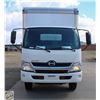 Image 2 : 2015 HINO 195 CABOVER 18' BOX TRUCK