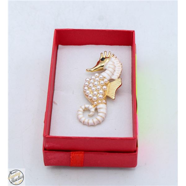ELEGANT SEAHORSE BROOCH PEARL ACCENTS 2”X1.1”