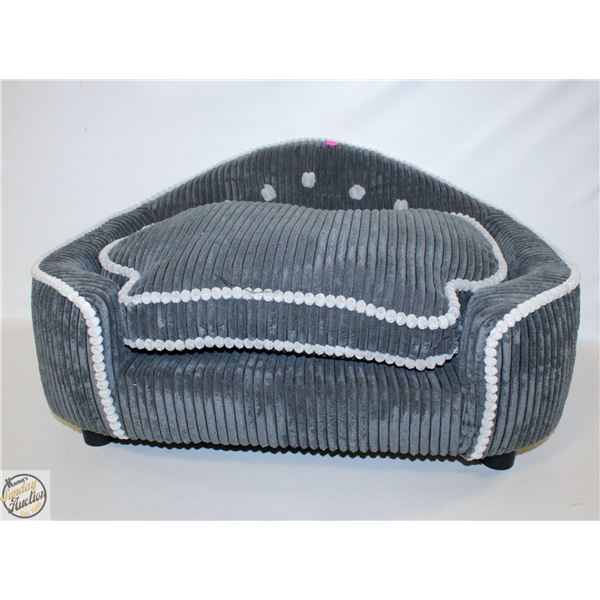 NEW ASSEMBLED CORDUROY PET SOFA