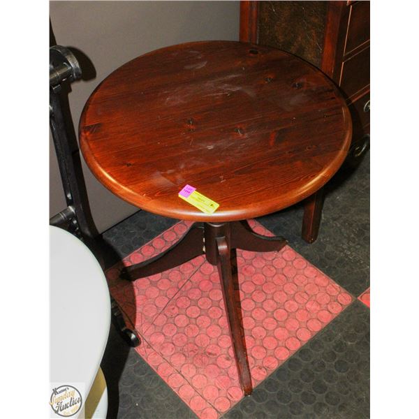 SIDE TABLE H-23.5" DIAMETER-30"