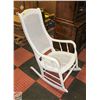Image 1 : WHITE ROCKING CHAIR