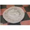 Image 1 : NEW 32" X 30" DOG BED