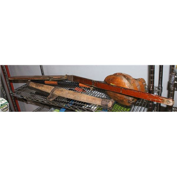 VINTAGE WOODEN COLLECTABLES