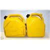 Image 1 : PAIR OF LARGE DIESEL FUEL CANS