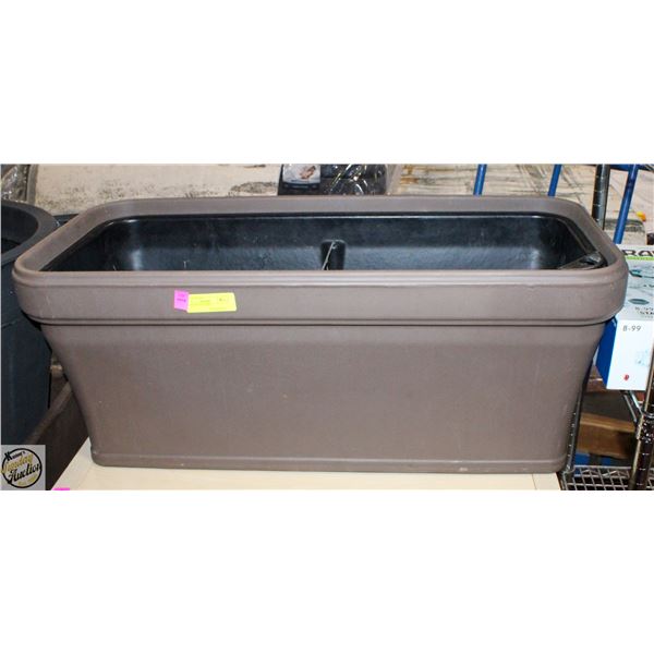 LEE VALLEY PLANTER