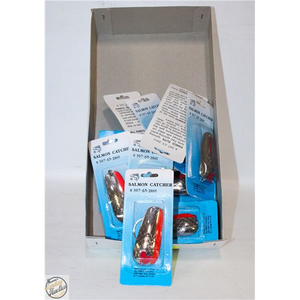 12 NEW PIKE/SALMON FISHING HOOKS