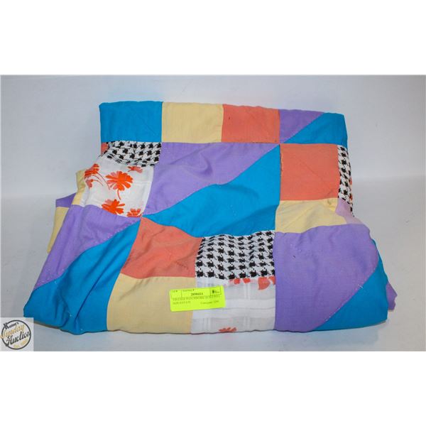 VINTAGE PATCHWORK QUILT FULL SIZE-ESTATE