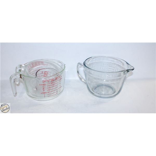 ESTATE LOT OF VARIOUS PYREX MEASURING CUPS