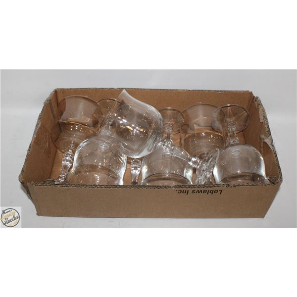 ESTATE LOT OF RESTAURANT STYLE LARGE WINE GLASSES