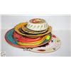 Image 1 : ESTATE LOT OF PAINTED DECORTIVE PLATES