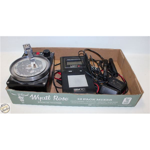 FLAT OF ASSORTED JEWELRY ASSIST TOOLS