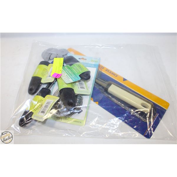 BAG OF UNUSED KITCHEN UTENSILS