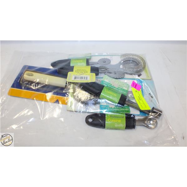 BAG OF UNUSED KITCHEN UTENSILS