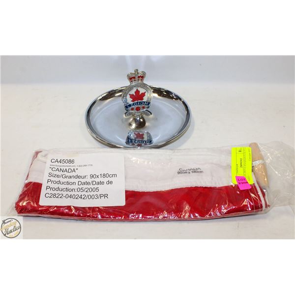 SEALED 2005 CANADIAN FLAG FULL SIZED + METAL