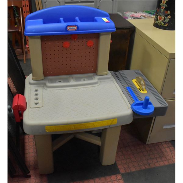 90'S LITTLE TIKES KIDS WORKBENCH