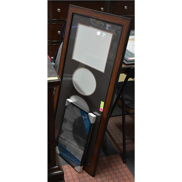 PAIR OF EMPTY FRAMED PICTURE FRAMED