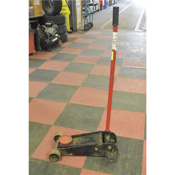 2 TON ROLLING FLOOR JACK