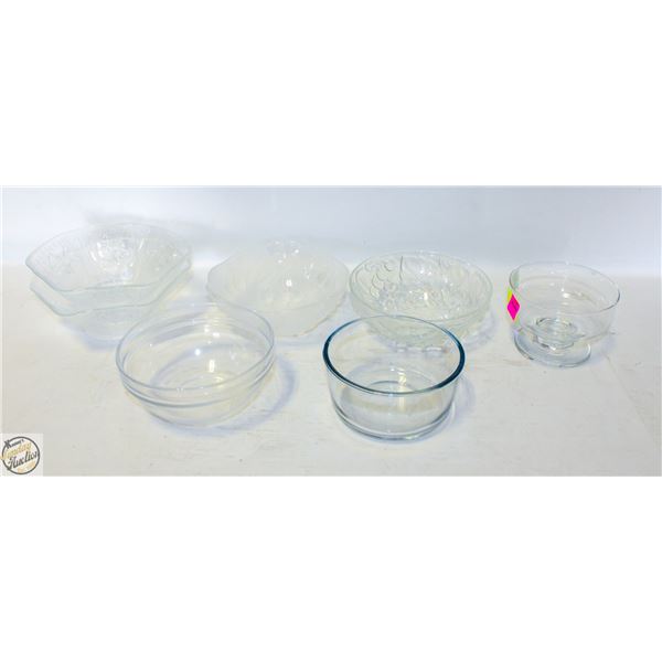 ESTATE LOT OF VARIOUS SERVING GLASS BOWLS
