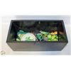 Image 1 : ESTATE LOT OF VARIOUS DÉCOR FROGS WITH VINTAGE