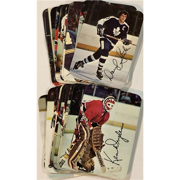 1977 O-PEE-CHEE NHL INSERT GLOSSY SET