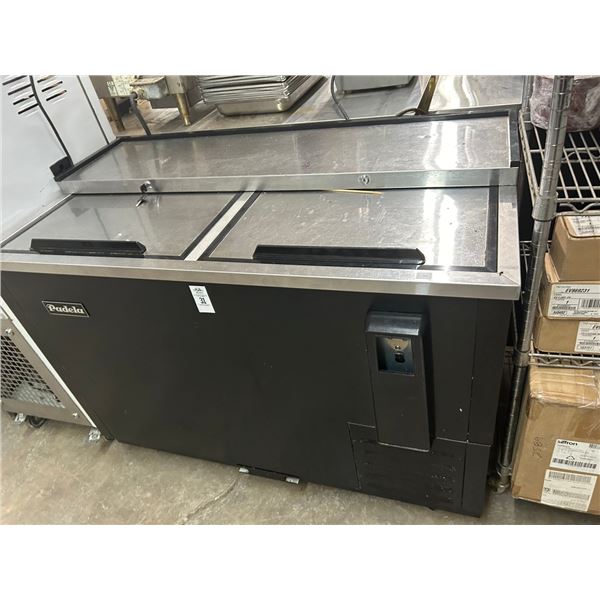 Padella 4' Ref. Bottle Box 36 On Wheels w/Bottle Opener Degrees