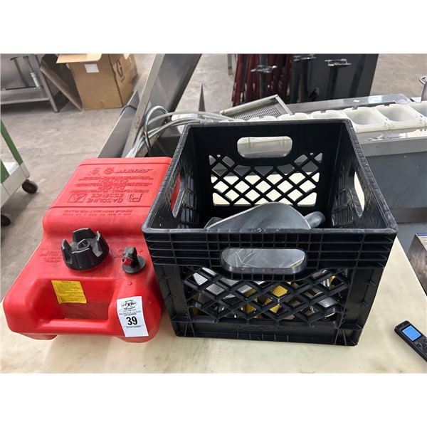 Crate w/Ice Cream/Scoops, Marine Fuel Can