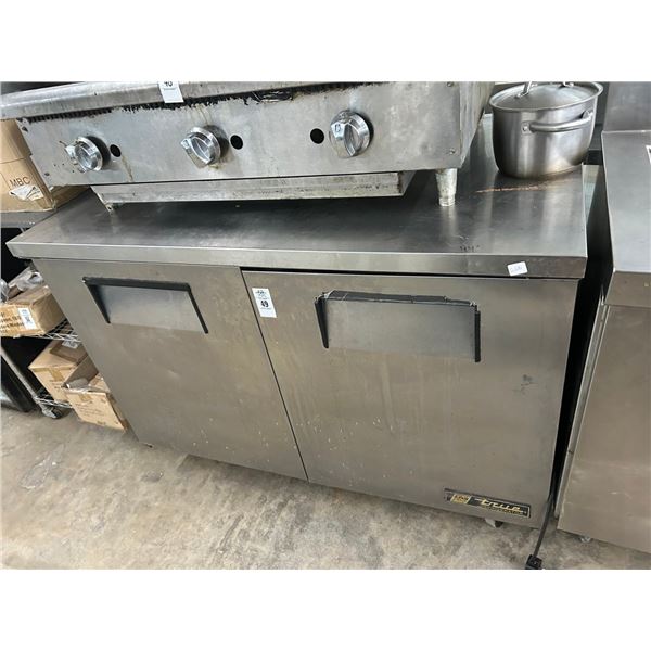 True 4' Rolling Ref Worktop (44 Degrees)