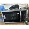 Image 1 : Magic Chef SS M/W Oven