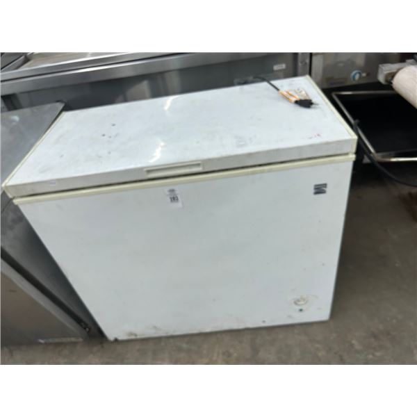 Kenmore White 3' Chest Freezer (-18 Degrees)