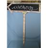 Image 1 : Ceremony stick in the ground arrow sign
